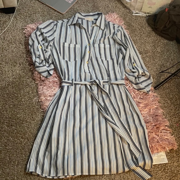 urban girl Dresses & Skirts - Dress Size Medium